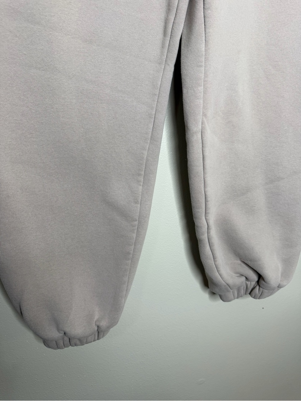 Comfrt | Signature Sweatpants, size large, like new - Picture 12 of 13